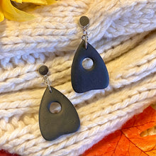 Load image into Gallery viewer, Planchette Drop Earrings