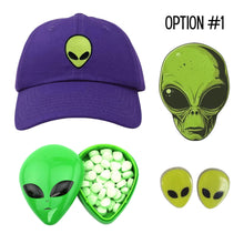 Load image into Gallery viewer, Alien Lovers Gift Box
