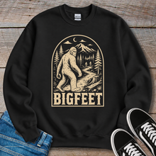Load image into Gallery viewer, Bigfeet Sweatshirt
